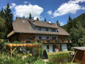 Отель Landhaus Nockalm  Бад Кляйнкирхайм